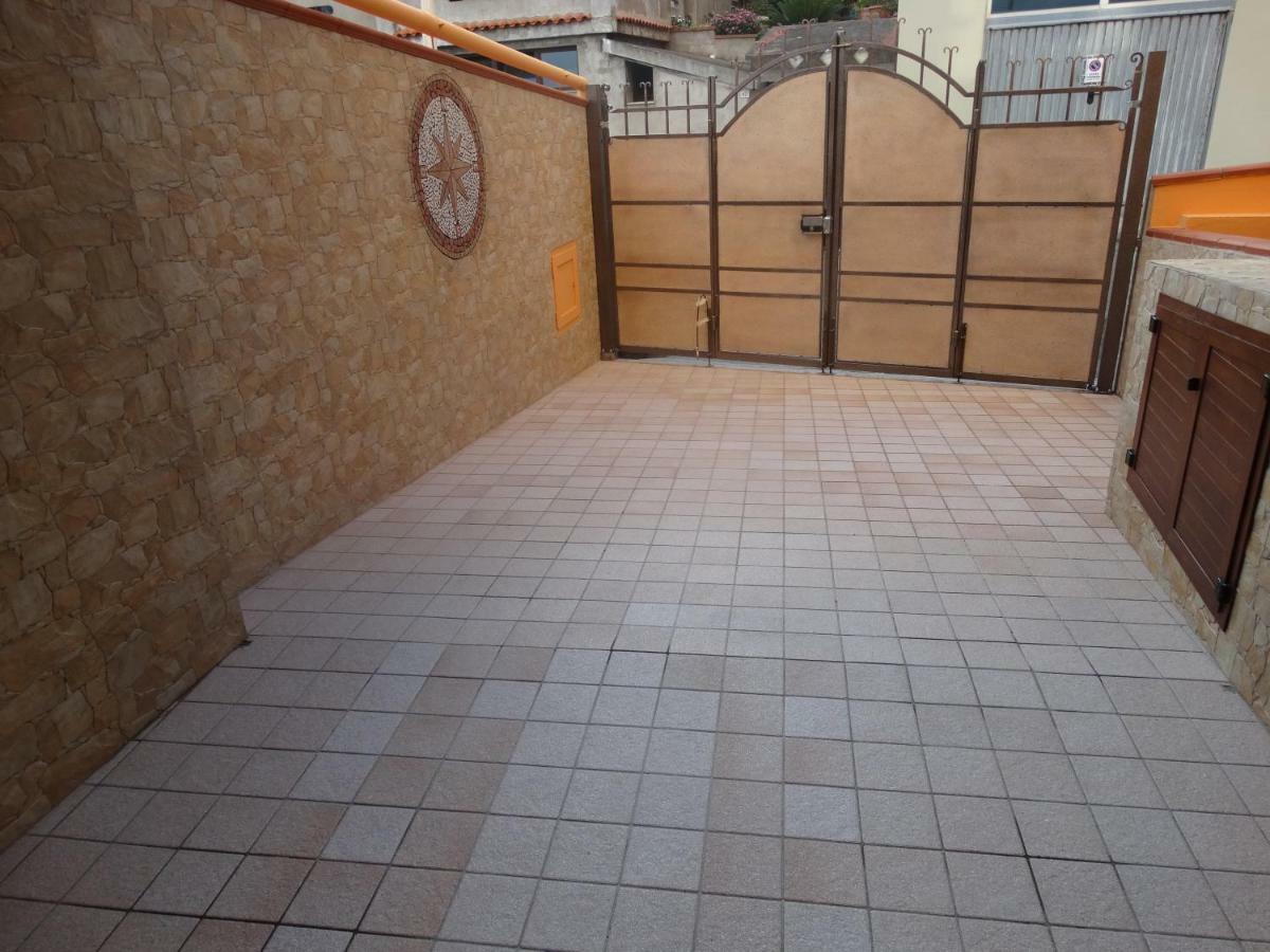 Appartamento La Collinetta ゴンネーザ エクステリア 写真